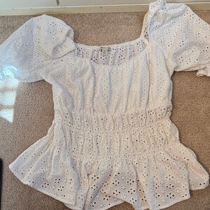 Versona White Eyelet Top New Size L